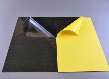 Bijelo-crni samoljepljivi PVC list